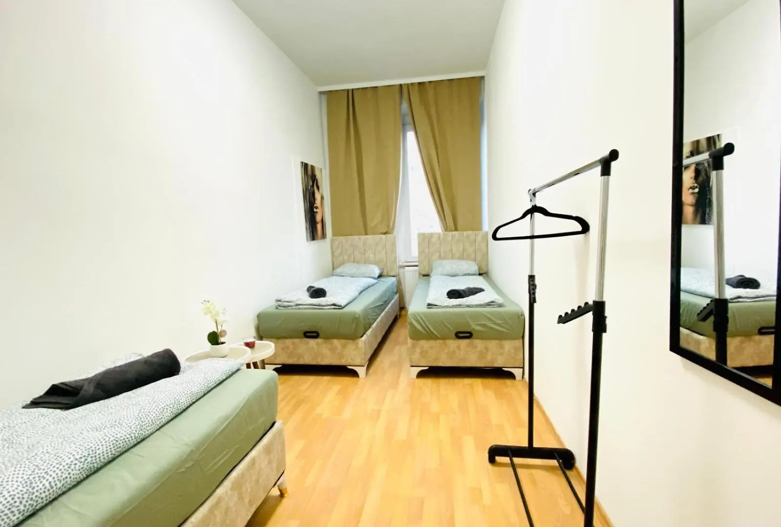 Bright 5Br Apartment W Great Transport Link Vienna