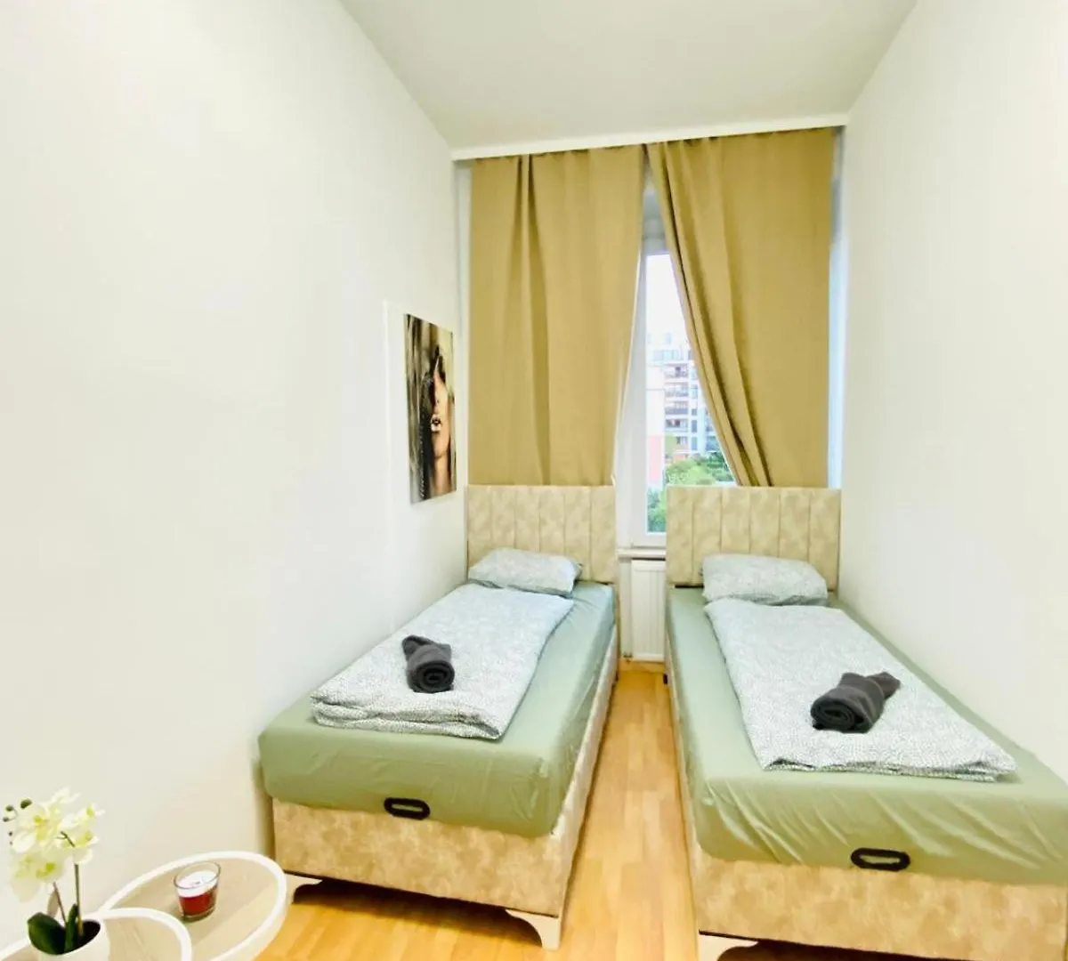 Bright 5Br Apartment W Great Transport Link Vienna 0*,  Austria