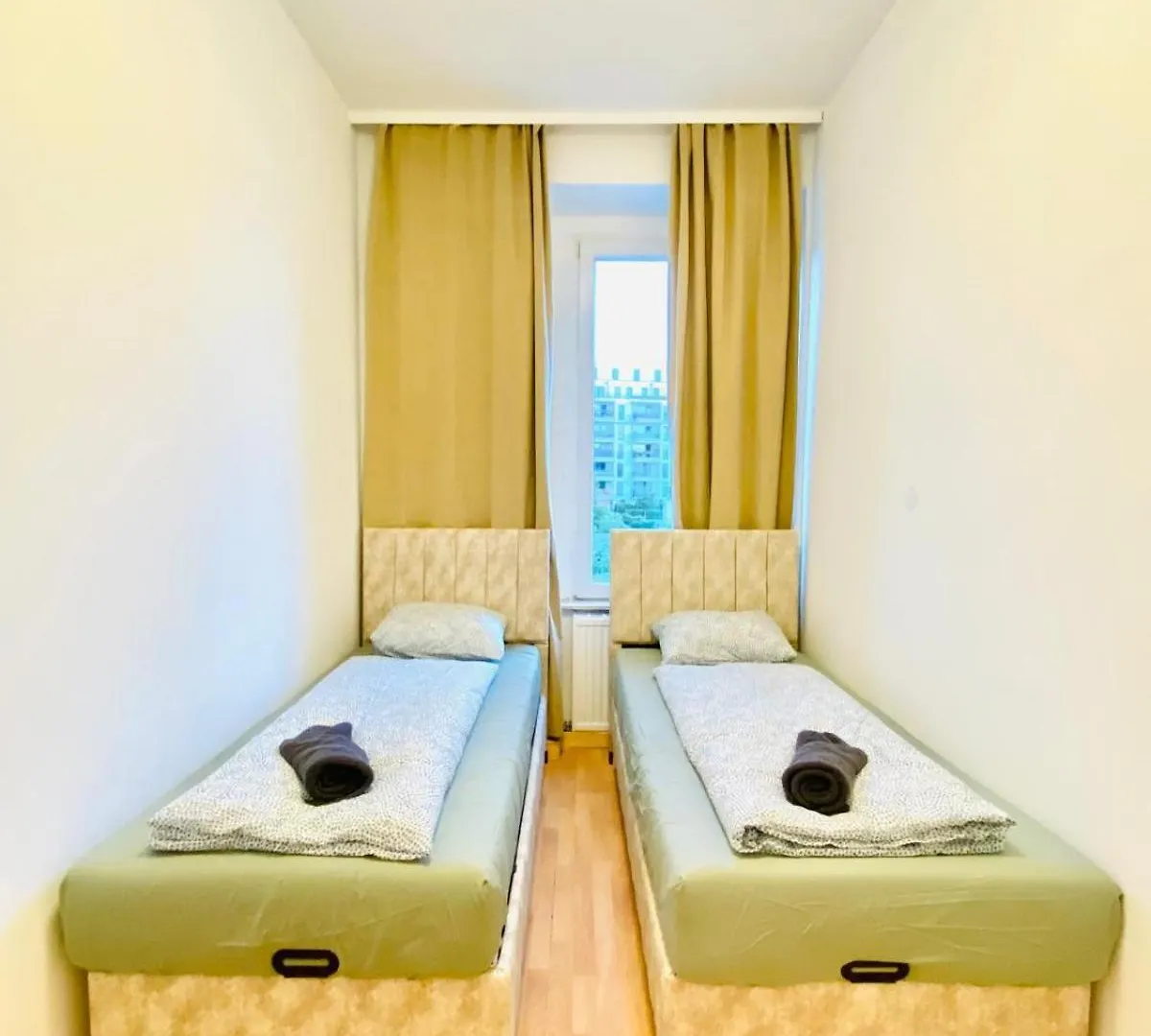 Bright 5Br Apartment W Great Transport Link Vienna Austria