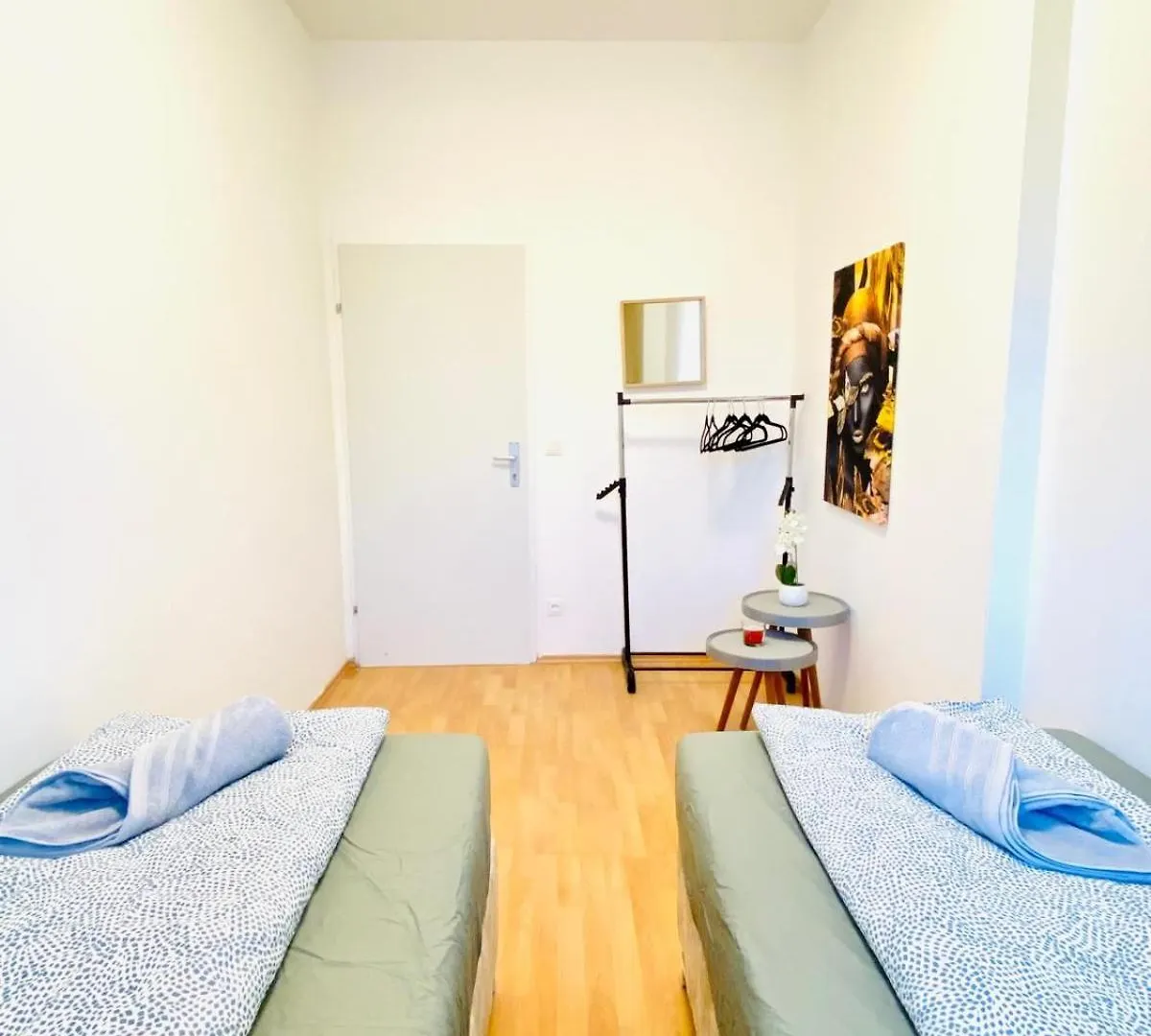 Bright 5Br Apartment W Great Transport Link Vienna 0*,