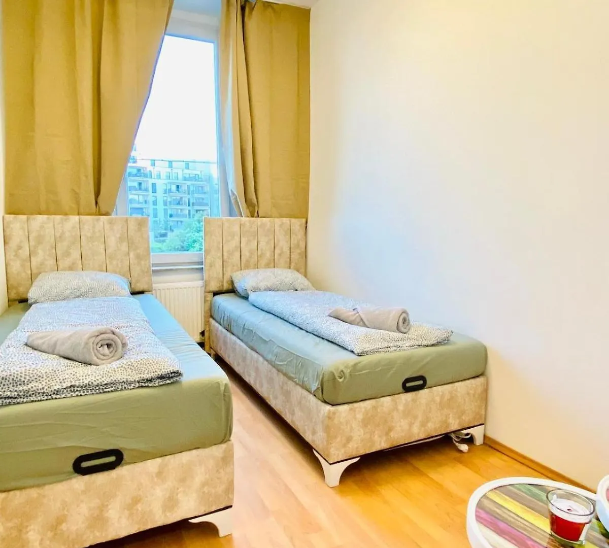 Bright 5Br Apartment W Great Transport Link Vienna Austria
