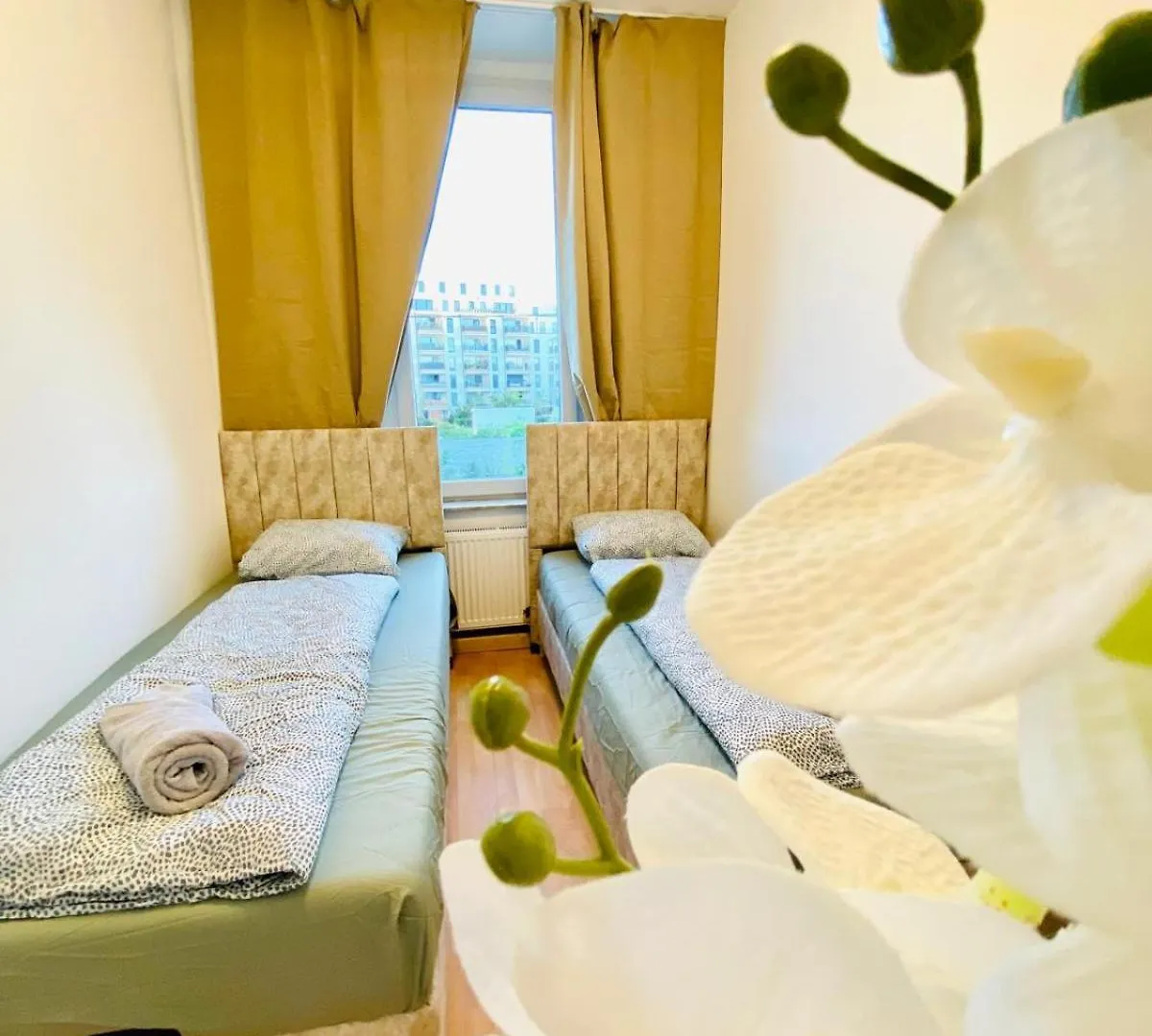 Bright 5Br Apartment W Great Transport Link Vienna