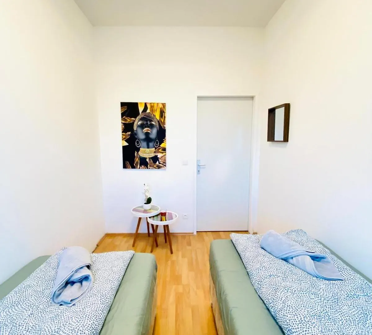 Bright 5Br Apartment W Great Transport Link Vienna
