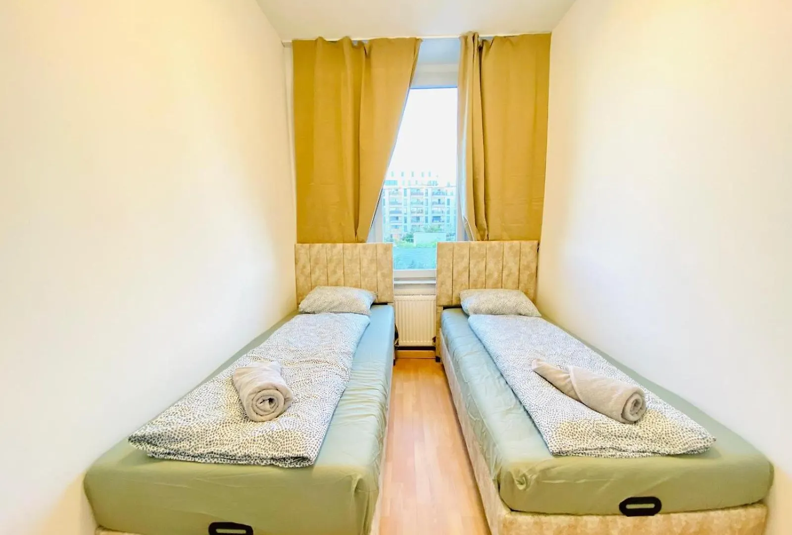 Bright 5Br Apartment W Great Transport Link Vienna